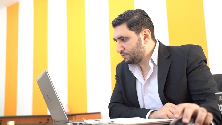 Mohammad Hamdan, who has participated in our Digital Avenue Project to upgrade his #digiwork skills, now leads his team in writing winning proposals and approaching new clients in the US and international markets. 
The project, funded by @usembassyjordan, helps young Jordanians like Mohammad in tapping into new income opportunities through digital marketplaces. 
#Accesstomarkets